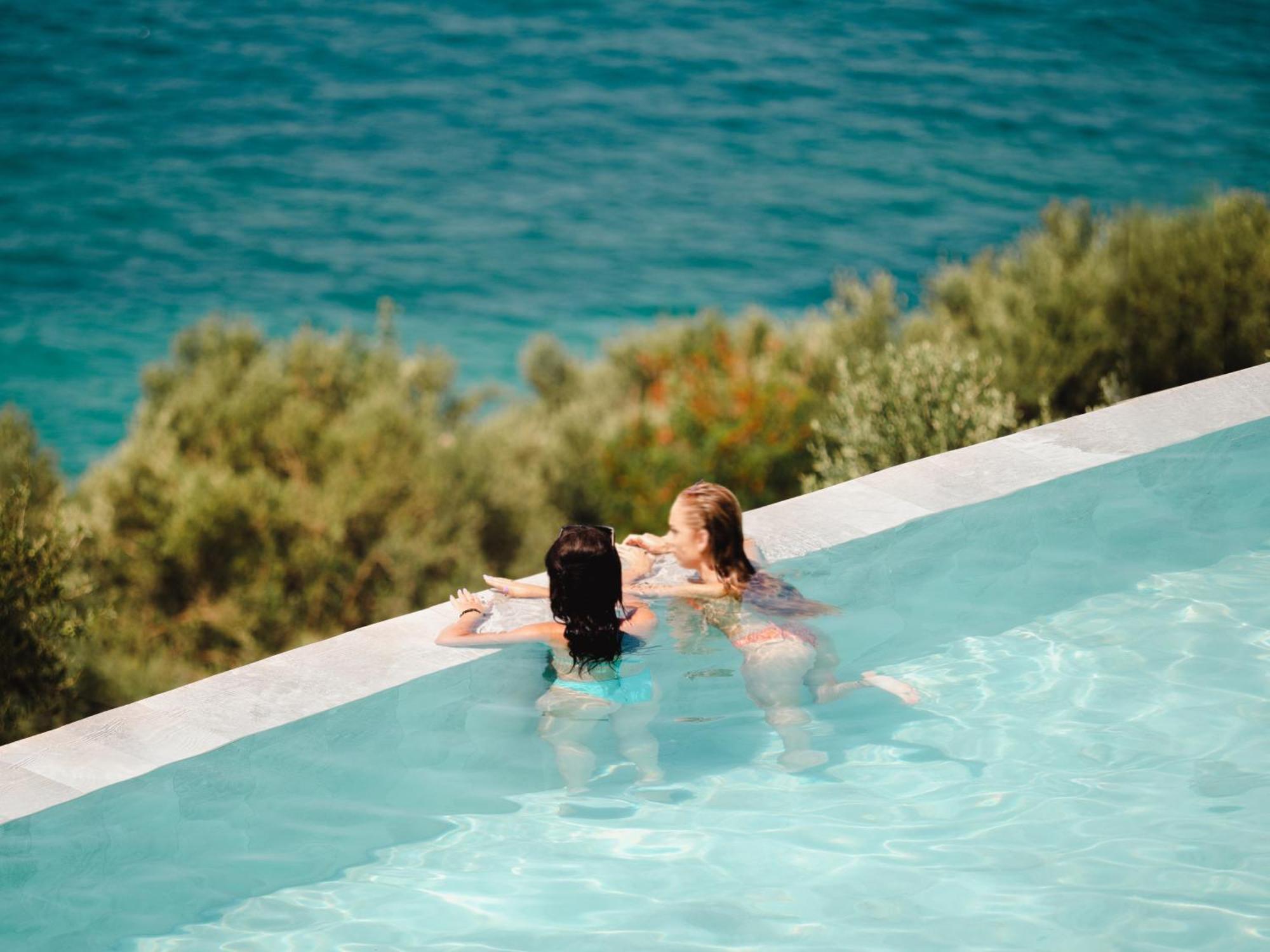Nobus Hotel & Spa Vlore Exterior photo