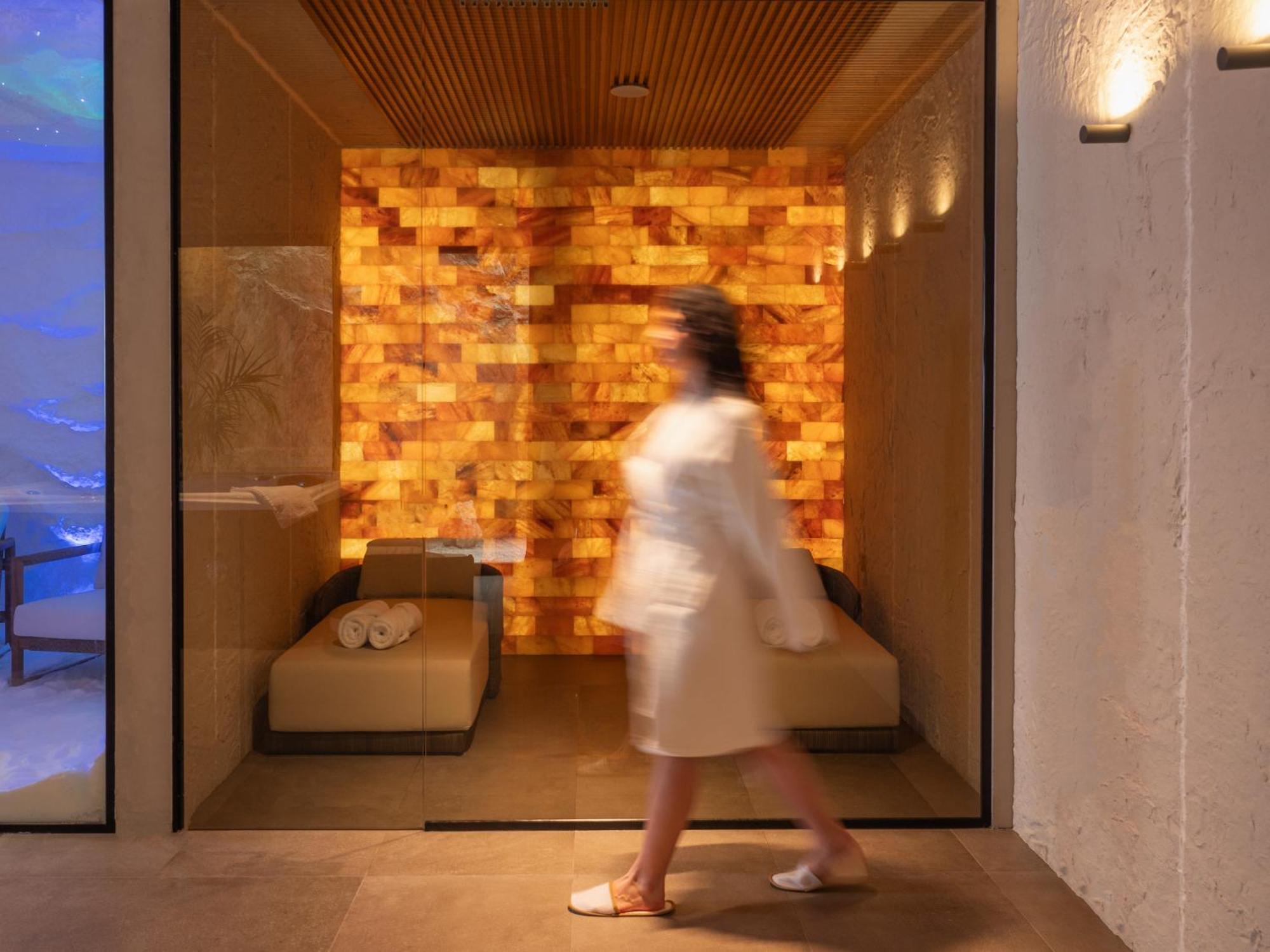 Nobus Hotel & Spa Vlore Exterior photo